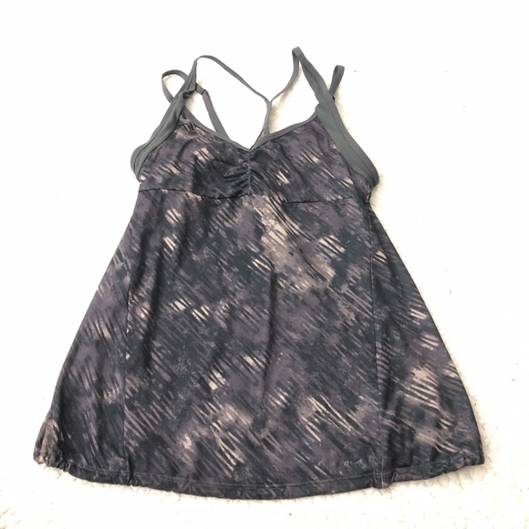 Women  swim top with adjustable straps - Picture 1 of 15